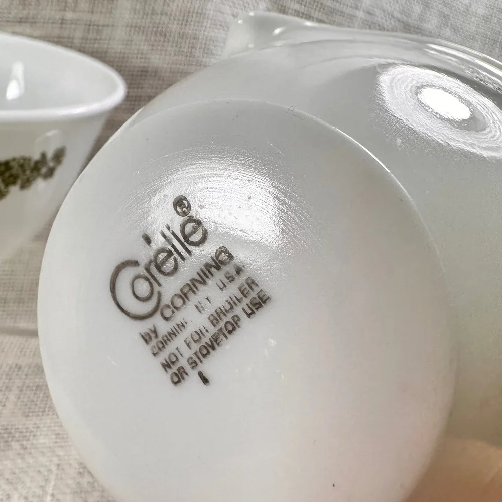 The Unbranded Brand vintage corelle